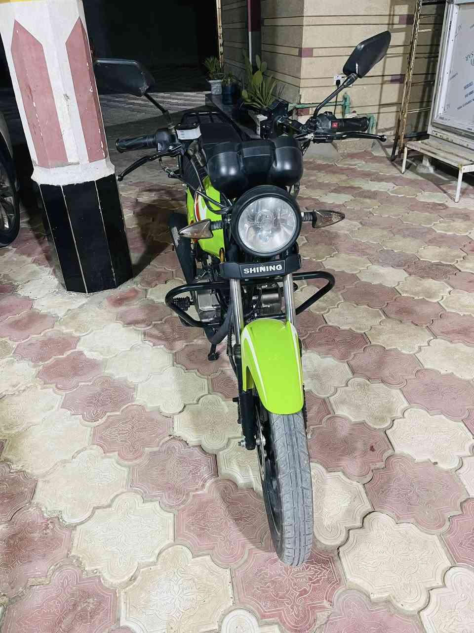 السلام عليكم شانيك موديل ٢٥ أوراق كاملة دراجه مكفوله من كل شي محرك وكهربائي بل كاريوان السعر ٧٥٠بيه مجال مكان طوريج ***********
