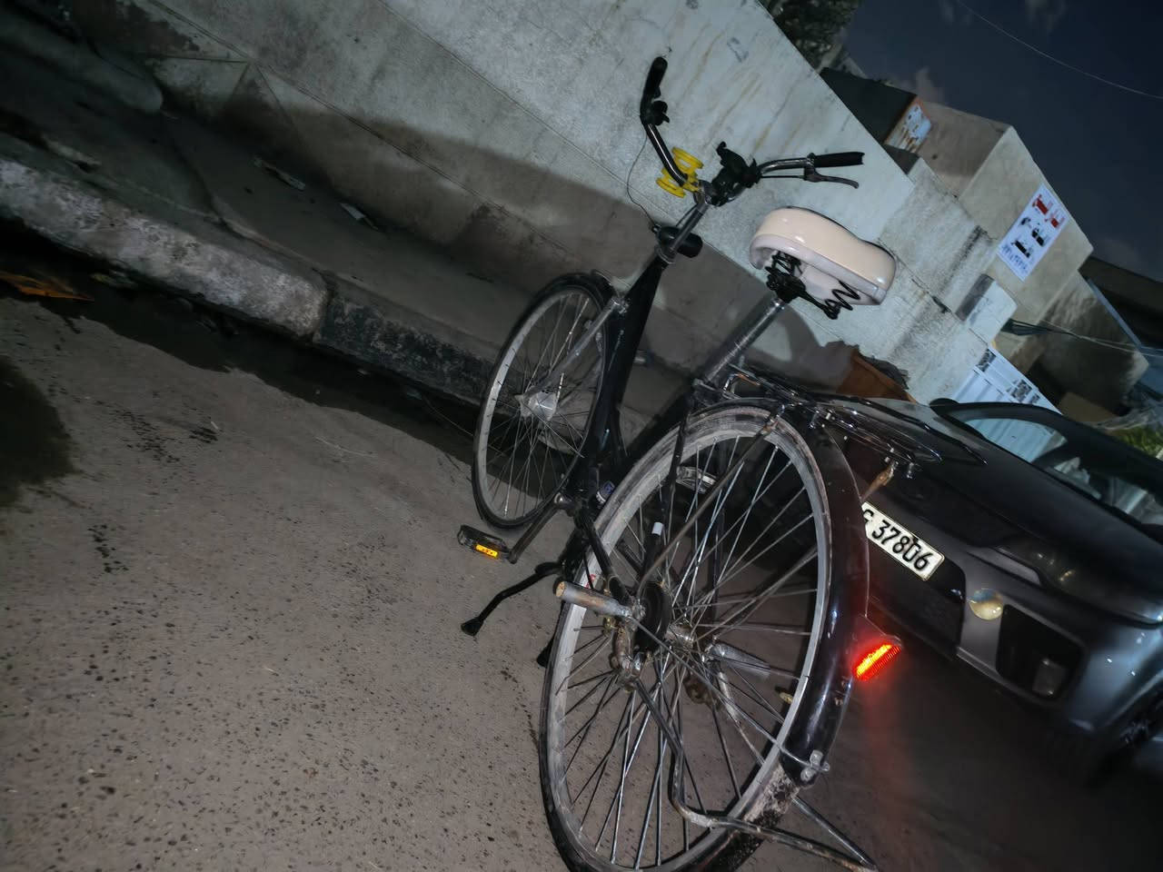 قطعة جديدة 

بناتي حجم 27 كامل مكمل بس بريك امامي مابي وبي قطع احتياط هواي راسلني خاص ادزلكياهن سعرة كامل 70 ألف هو والغراض الأحتياط @إشارة 
تواصل واتساب *********** 
رصيد ***********
