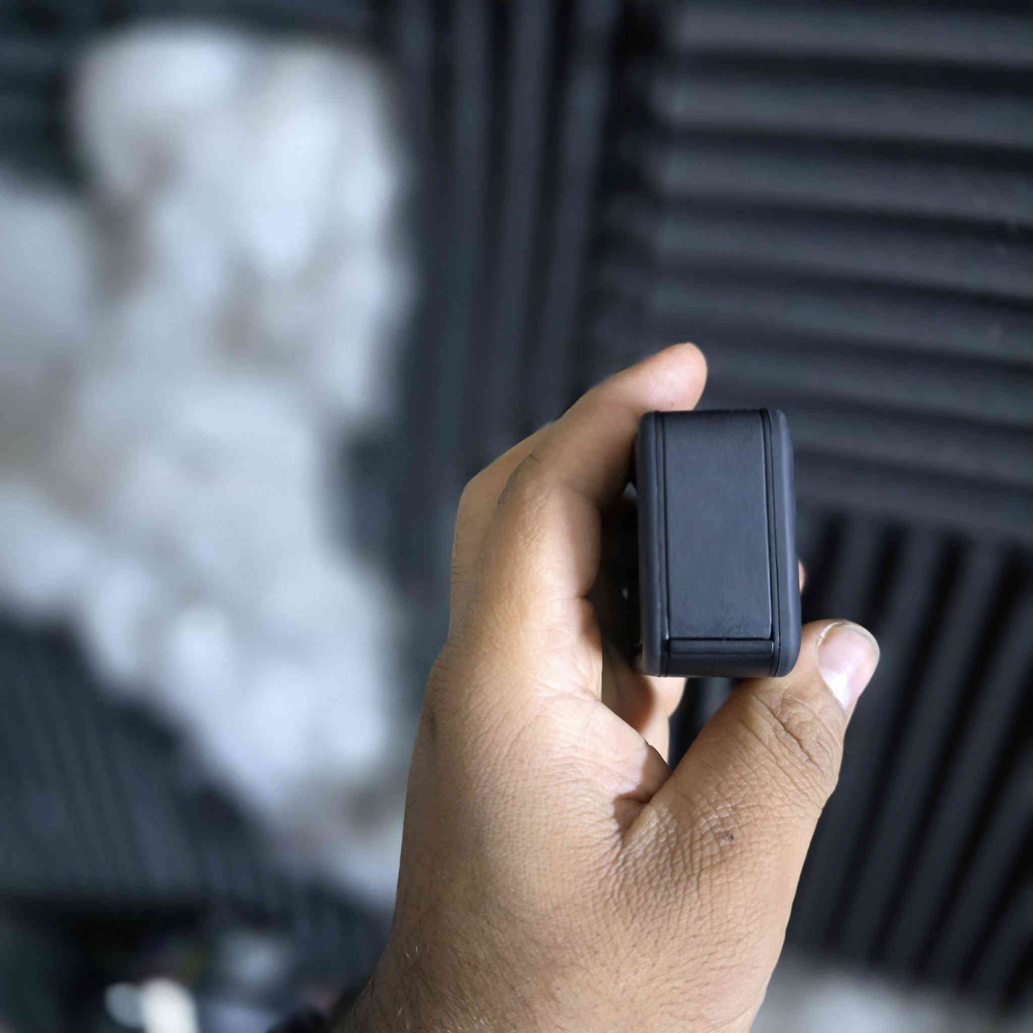 السلام عليكم عدي كامره كوبرو اخت جديده مستعمله حيل قليل وياها غراضها ستاند وقواعد موضحات ومبيها كل عيب مكفوله ضمان ثلث ايام مكاني بغداد مدينه صدر رقمي (***********) 
السعر 400 قفل بعدها جديده
