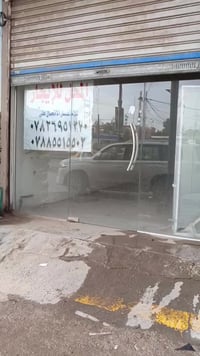 مقابل مستشفي الاسنان • ٣٥م • صيدلية/صرافة