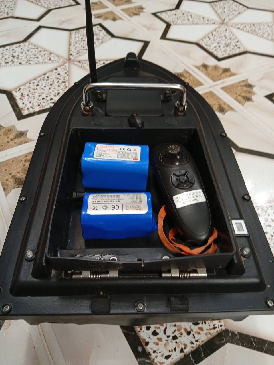 اسلام علیکم عندی بلم صید مسافە 500 متر باتری 12000 الف مستعمل بطاریات عدد 2 سعرە 75 الف یوجد توصیل


**إذا كنت صاحب هذا الإعلان وتريد حذفه لأي سبب، رجاءا أرسل رسالة إلى الدعم الفني**