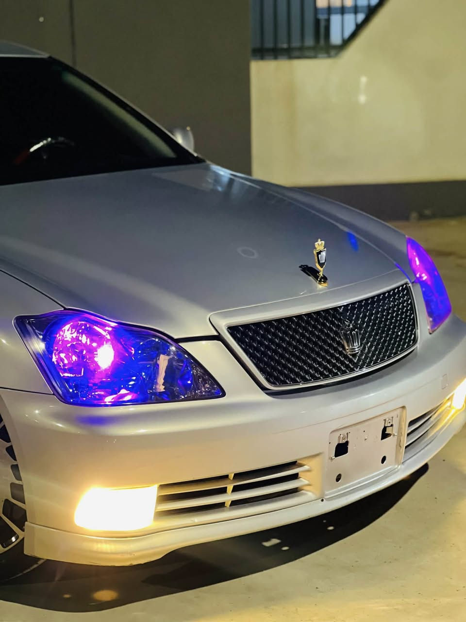 شاهینە مۆدێل 2005  ئەتڵەت سپۆرت بڕاوە  ساج سور، سعر $51 مەجالیکی کەم
بچووک بە بچووک ، 3دوگمە 
سوکان حەیزەران ،سوکان لێکگزز
ساجەکانی نەشکاون،

 
ویلی و تایەیی مایباخی لۆکی لە سەرە 
هەموو گیانی بەستراوە ،تەبرید ساردو گەرم،برێک بەستراوە، کامل مەسرەفکراوە ،چرکەی تیابوو  100دۆلار ببڕە،بێ دوکەڵ،

دەعم و لێدراوی و سقف و حیزام بەشەرت،کەڤەر گۆڕاو بەشەرت
***********
شوێن چەمچەماڵ
