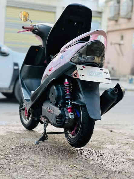 سلام عليكم شباب ماكس عدله للبيع الدراجه مكفوله كفاله عامه فج برمبو قبق كلجات سمارت ويل كب عضمه  يدات بريك دبل خلفي دشلي كيلو متر وبعد بيه نواعم  السعد 800 وبيه مجال مكان بغداد تقاطع درويش ***********
