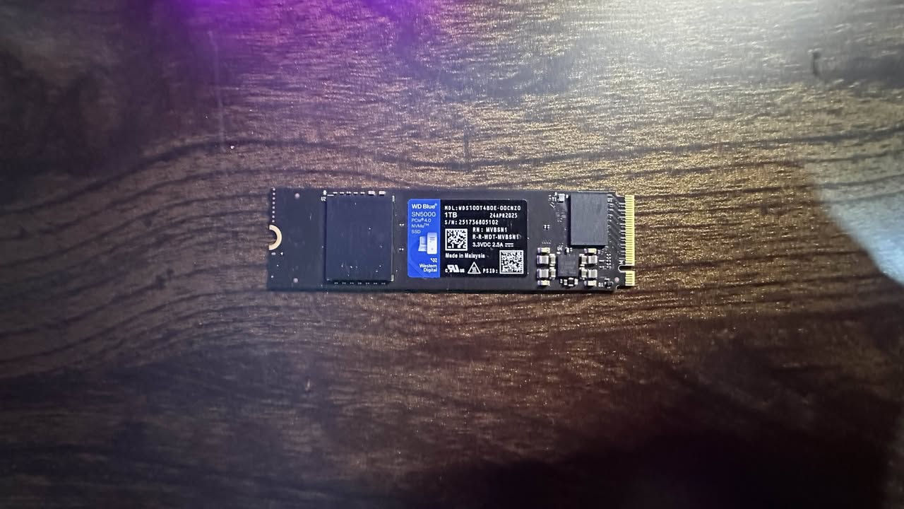 للبيع هارد m.2 غير مستخدم 1tb
WD 
125 الف قفل 
(مو امزونيات )


**إذا كنت صاحب هذا الإعلان وتريد حذفه لأي سبب، رجاءا أرسل رسالة إلى الدعم الفني**