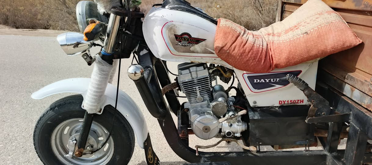 سلام عليكم ستوته للبيع موديل20اصولي اوراق مكينه سوبر دايون وكاله قبل كم يوم شديناه الستوته جاهزه تواير خطه جدد مكفوله من كلشي مكاني ناصريه مركز
السعر مليون وخمسميه وبيه مجال 
رقمي :***********
