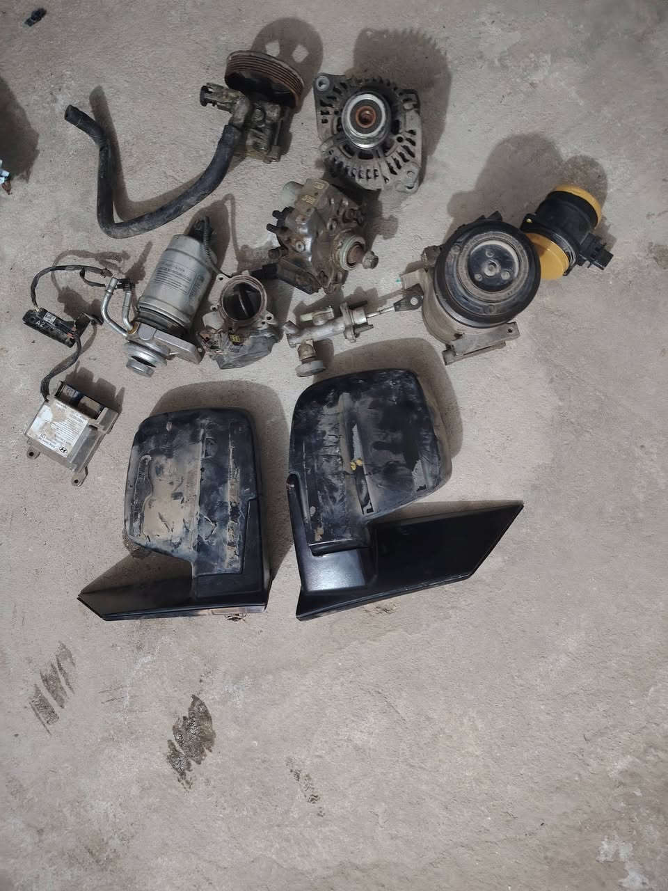 ا
السلام عليكم
غراض استاركس
اكسل استاركس مفتوح بي صوت قليل راديتر ماء شغاله

مري جانبيه استاركس
جامات بيبان سلايد استاركس
مدكه مجول
طرنبه مجول
عنبار كلج مسكر
دينمو مجول
ارفلو جديد مجول
بور مجول
كبريسر تبريد مجول
جويتر مجول

حلل بالرضى بيه الله واخذ
***********
طوريج
