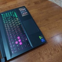 لابتوب  MSI   ....كرت شاشةخارجي    RTX5060   ...... معالج كور اي 7 جيل...