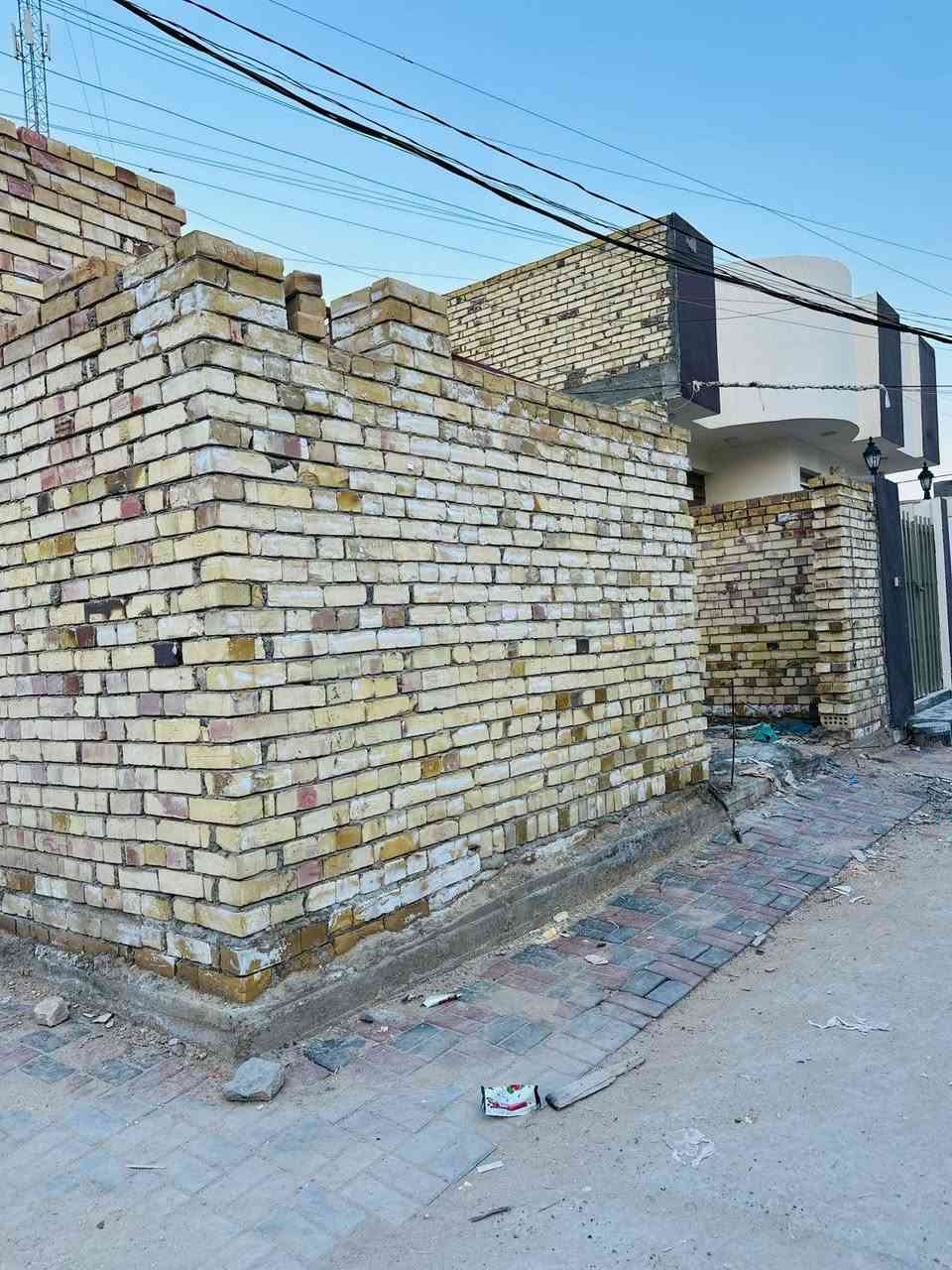 هيكل للبيع مساحه 120 متر غرفتين نوم صاله ستقبال مطبخ صحيات داخليه خارجيه
الموقع طويريج حي الجمعيه شارع ام البنين 

السعر وباقي التفاصيل خاص 

يرهم اقصاد 

***********

***********
