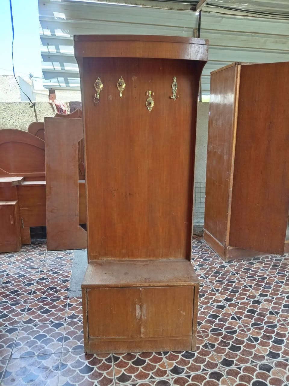 اللهم صلي على محمد وال محمد
ملحقات غرفة للبيع
تاج جرباية بدون تخت السعر ٢٠
زاويتين الوحده ع ١٥ عدد ٢
العنوان مسيب سده الهندية منطقة العلكاية قرب مدرسة الارتقأء الاهلية
واتساب ***********
