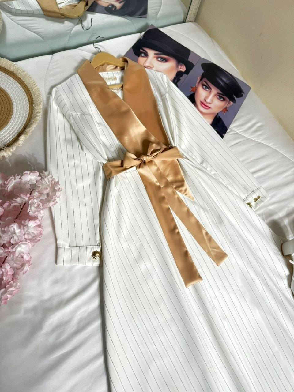 فستان رسمي❤‍🩹
السعر 28 الف 
خامة هوريم دابل تركي
38–40–42–44–46


**إذا كنت صاحب هذا الإعلان وتريد حذفه لأي سبب، رجاءا أرسل رسالة إلى الدعم الفني**