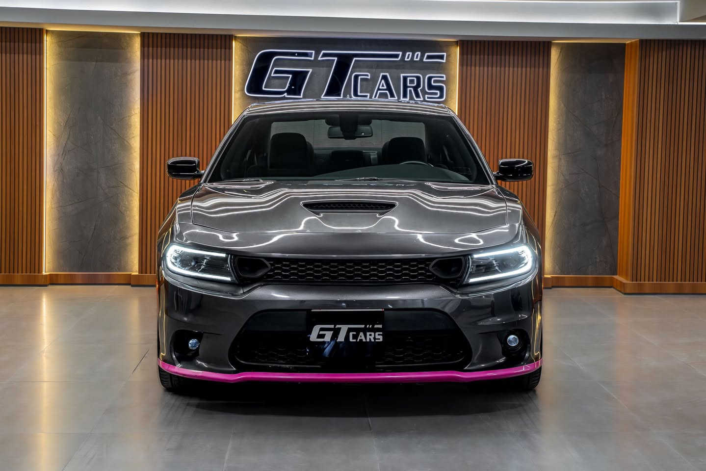 DODGE CHARGER R/T
R/T دوج جارجر 
موديل: 2023
35.000 :ميل
مكفولة كفالة عامة 
سيارة بدون رقم تت رقم شيمالي
سيارة بدون دعم بدون صبخ
بمحرك HEMI V8 سعة 5.7 لتر يولد 370 حصانًا وعزم دوران 395 رطل-قدم (536 نيوتن متر)، مع ناقل حركة أوتوماتيكي 8 سرعات ونظام دفع خلفي، وتتسارع من 0-100 كم/س في حوالي 5.1 ثانية وتصل لسرعة قصوى حوالي 149 ميلاً في الساعة،
موقع سيارة دهوك
معرض GTcars
$26.500 :سعر سيارة 
📞***********
***********
