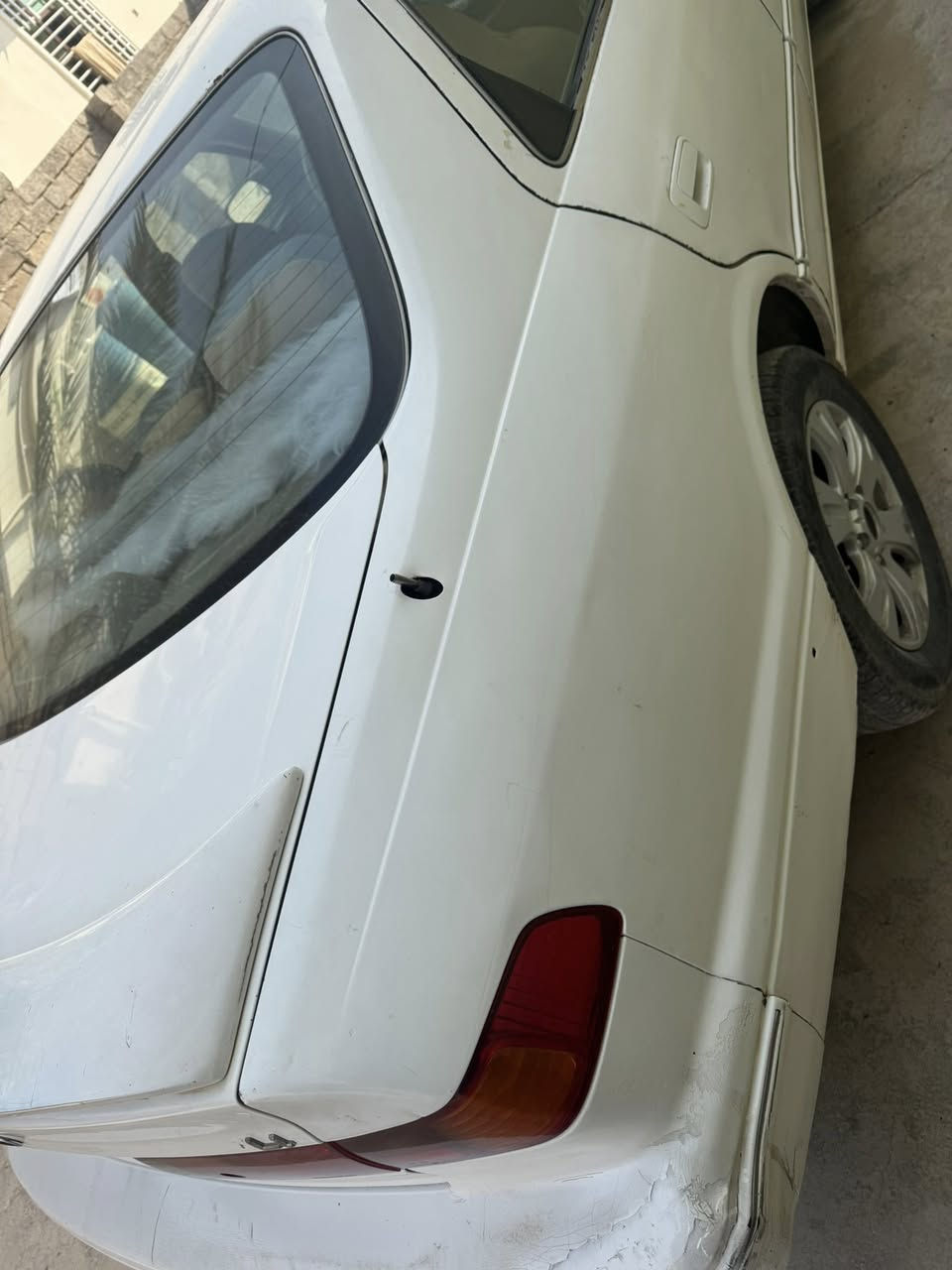 كامري موديل 98 خليجي 
مرشوشه حزام للجماليه فقط أي طخه مابيها
صدر أمامي خلفي جديد 
تبريد وتخم تايرات جدد 
محرك 2200 ابو الجف وگير شرط ---
65$ سعرها  
كاتبلك كلشي يخص السياره 
ما تشتري لا تخابرني يرحم والديك 
هذا رقمي ***********
