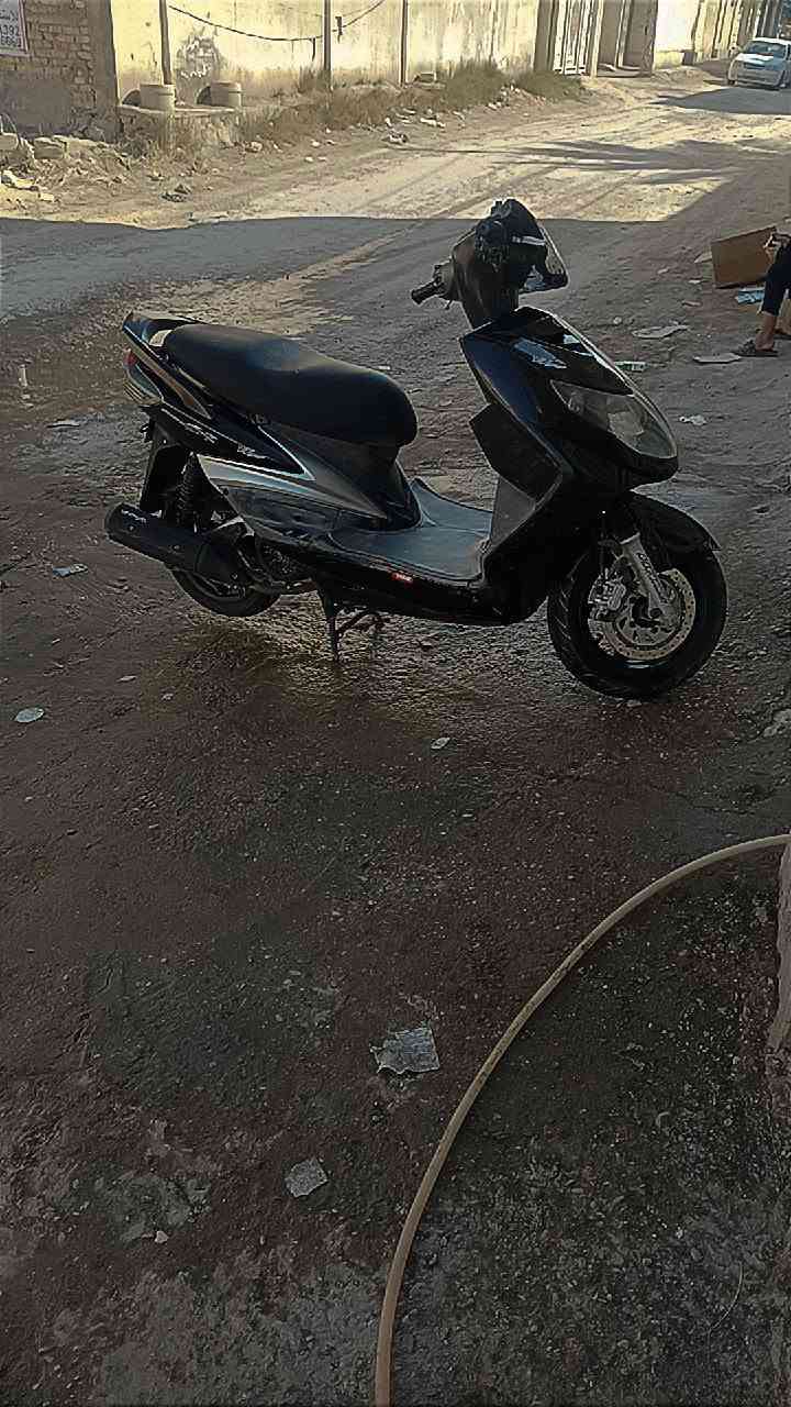 للبيع
سكنس فحل 
الكفرات مختمه
الدراجه مكفوله ما عدا صوت بل كفرات خرخشه 
الموقع الحله حي العسكري 

التواصل 

***********
***********
