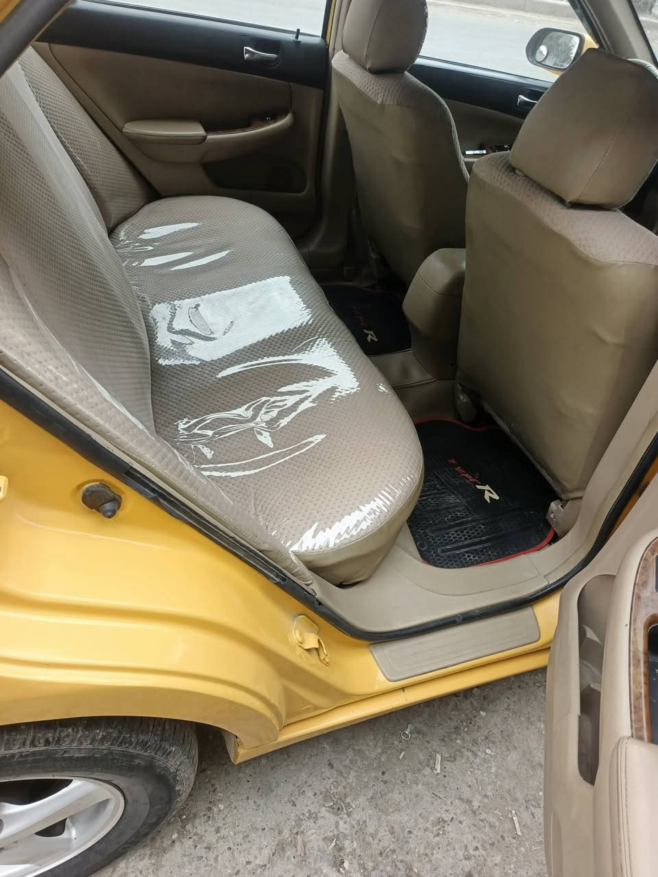 موديل 11 f6 بيها خط كاظميه بلد ب 47 مكان جميله ***********
