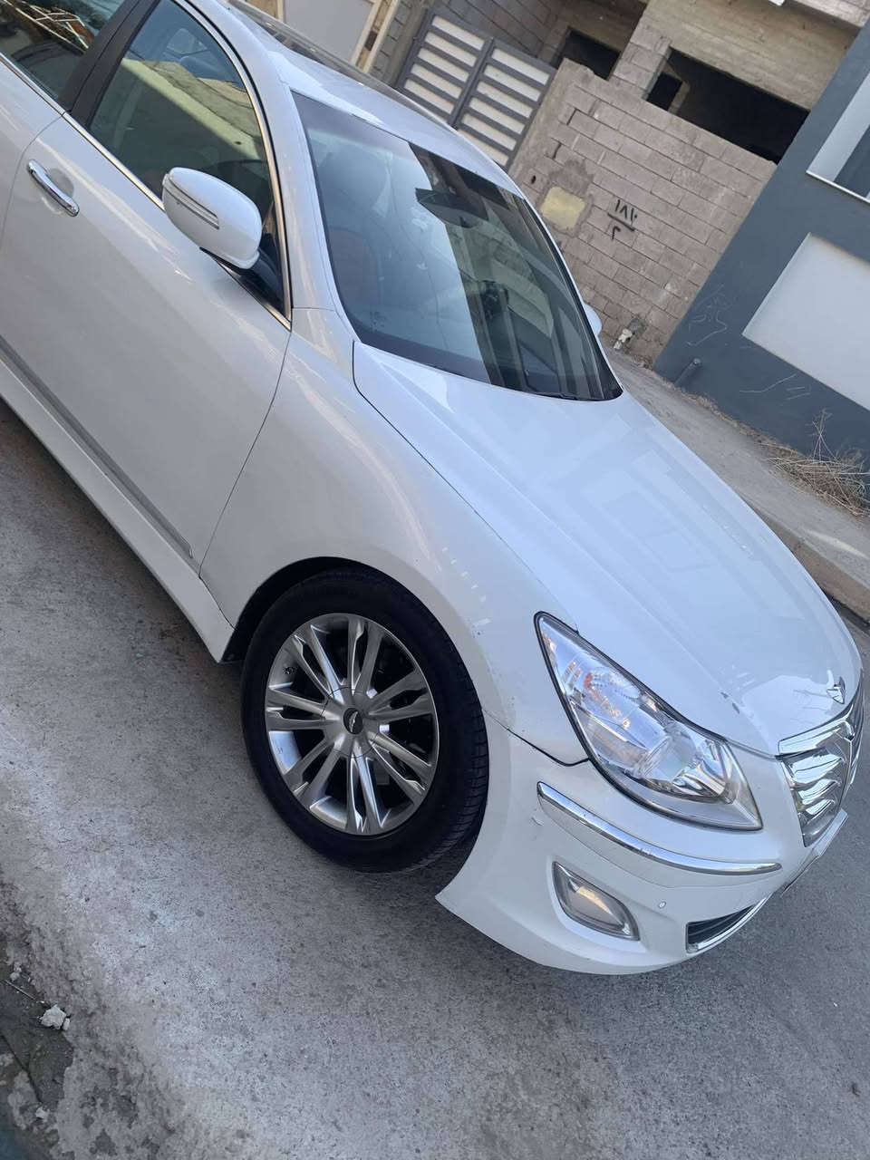 جنيسزز هونداي الموديل  2013 
حجم المكينه :3800 
مكينه صور موجوده والله يشهد
فقط فتحنه نص كور تفيلس  جان بي خربطه 

💎 ســعــر ✅ ::  الــرد تلقائي 📮

فتحه سقف 
مري شفط  +قلاب عند الرجوع 
بصمه تشغيل 
بصمه ابواب 
تدفئه كشنات 
تحكم كشنات كهرباء 
تحكم مقود كامل  
تايرات جدد 
كير سليم 
عليهه ادامه كامله نوزل بلك  مجول 

مكان السيارة: ديوانية أو الموصل
رقم صـــاحب سيارة: *********** واتساب

لعرض سيارتك على الصفحة بنفس الطريقة راسلنا
