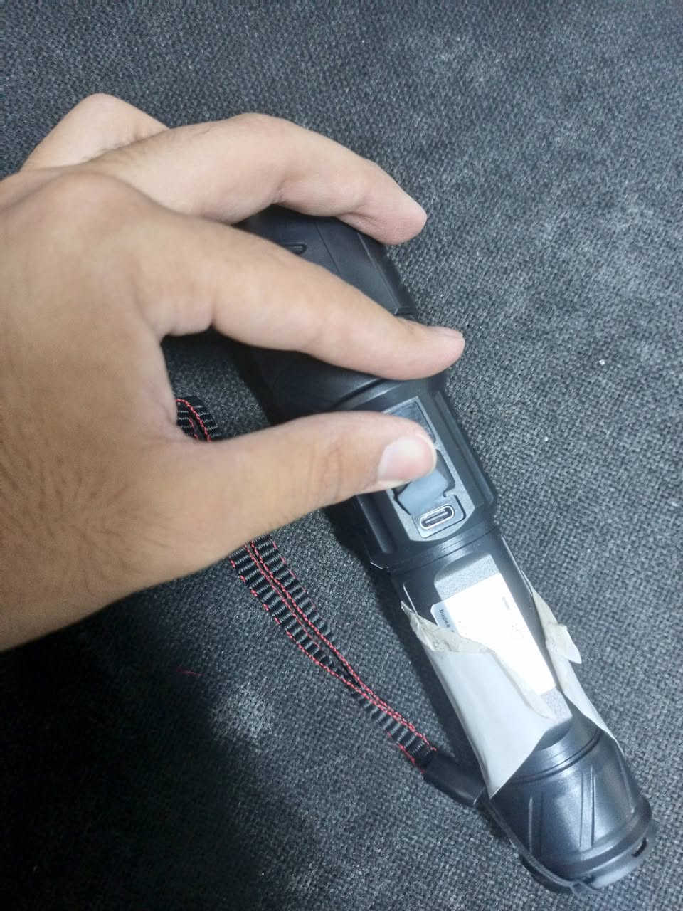 متوفر مصباح يدوي كشاف LED ذكي وقوي قابل لإعادة الشحن السعر 7 الاف !!!


**إذا كنت صاحب هذا الإعلان وتريد حذفه لأي سبب، رجاءا أرسل رسالة إلى الدعم الفني**