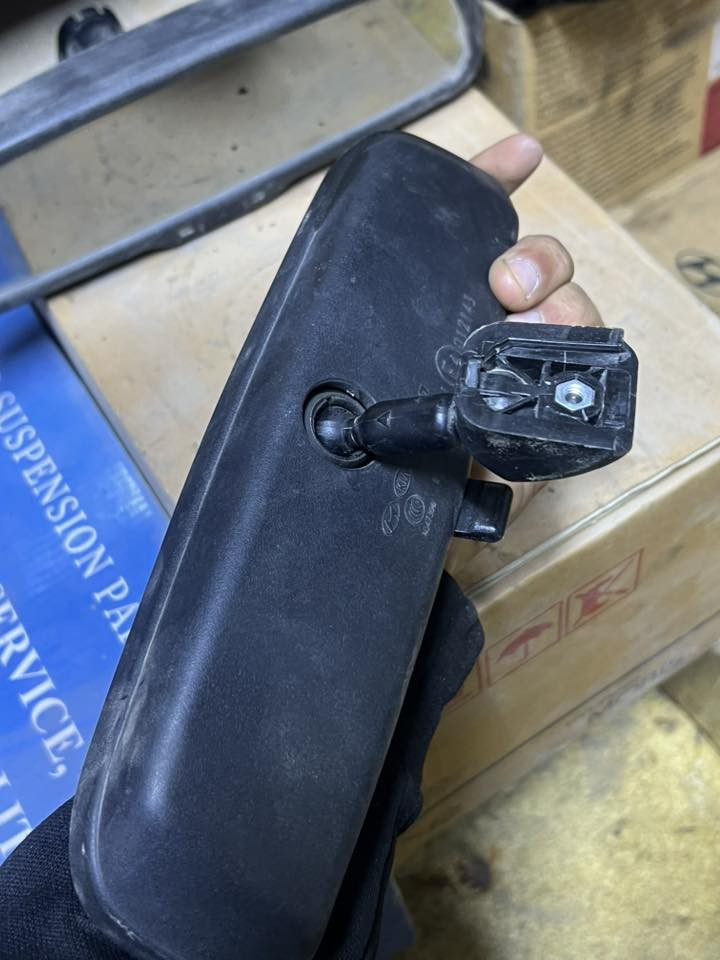 سلام عليكم هاي المرايات للبيع يمكن بيهن كوري وهيج شي والباقي مادري مال شنو شوف الي يعجبك وبيش يفيدك تعال آخذهم مكاني بغداد


**إذا كنت صاحب هذا الإعلان وتريد حذفه لأي سبب، رجاءا أرسل رسالة إلى الدعم الفني**