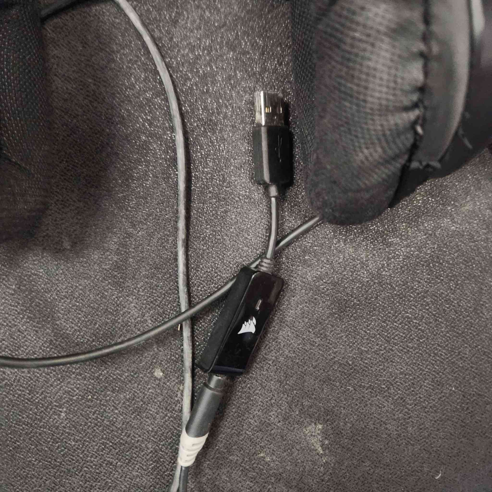 Corsair RDA0001 VOID Pro USB RGB Wired Gaming Headset أربيل, العراق


**إذا كنت صاحب هذا الإعلان وتريد حذفه لأي سبب، رجاءا أرسل رسالة إلى الدعم الفني**