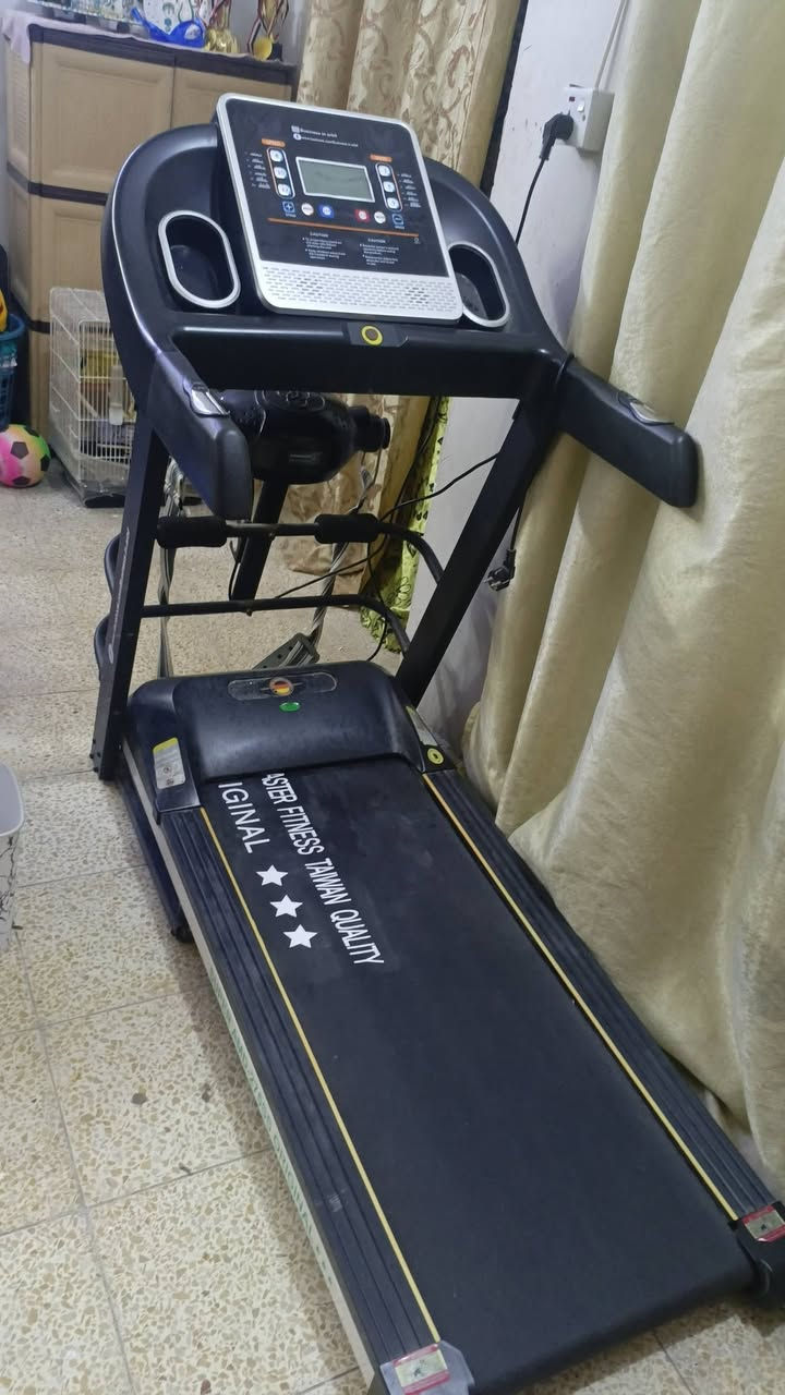 جهاز جري كهربائي يحمل وزن 150
السعر 250 وبي مجال العامريه منظمه


**إذا كنت صاحب هذا الإعلان وتريد حذفه لأي سبب، رجاءا أرسل رسالة إلى الدعم الفني**