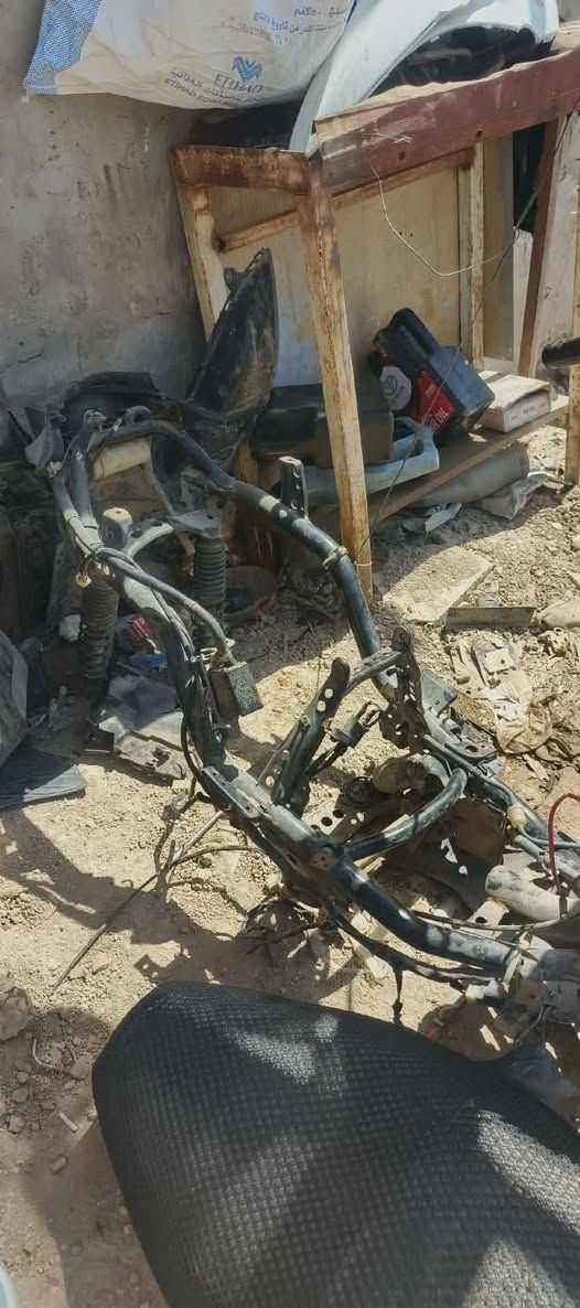 السلام عليكم ورحمة الله وبركاتة
شباب عندي سكنس نثيه بدون مكينه ضفيره بلاديه عقل بلادي شاصيه حلو الدراجه ياباني 110حساس ستان تريد كامل هيه وكفراته تيجب بس مكينه وتشده عليه قفله من الاخير بدون عمله100الف كور موجود تريد تفصيخ تريد كامل بدون مكينه باقي تفرعات موجوده مكان بغداد الحسينيه مال راشديه *********** +***********
