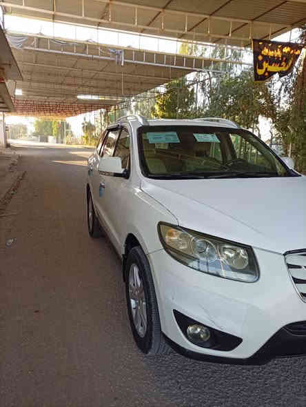 السلام عليكم
سنتافيا وارد خليجي .
الموديل--2011
محرك --4 سلندر --2400. 
 -- ٧ راكب 
رقم اربيل دولي 
- تبريد ٣ قطع+ تحكم يدوي
- تحكم استيرن
 قطعتين صبغ بيع او مراوس
 الاتصال ***********
