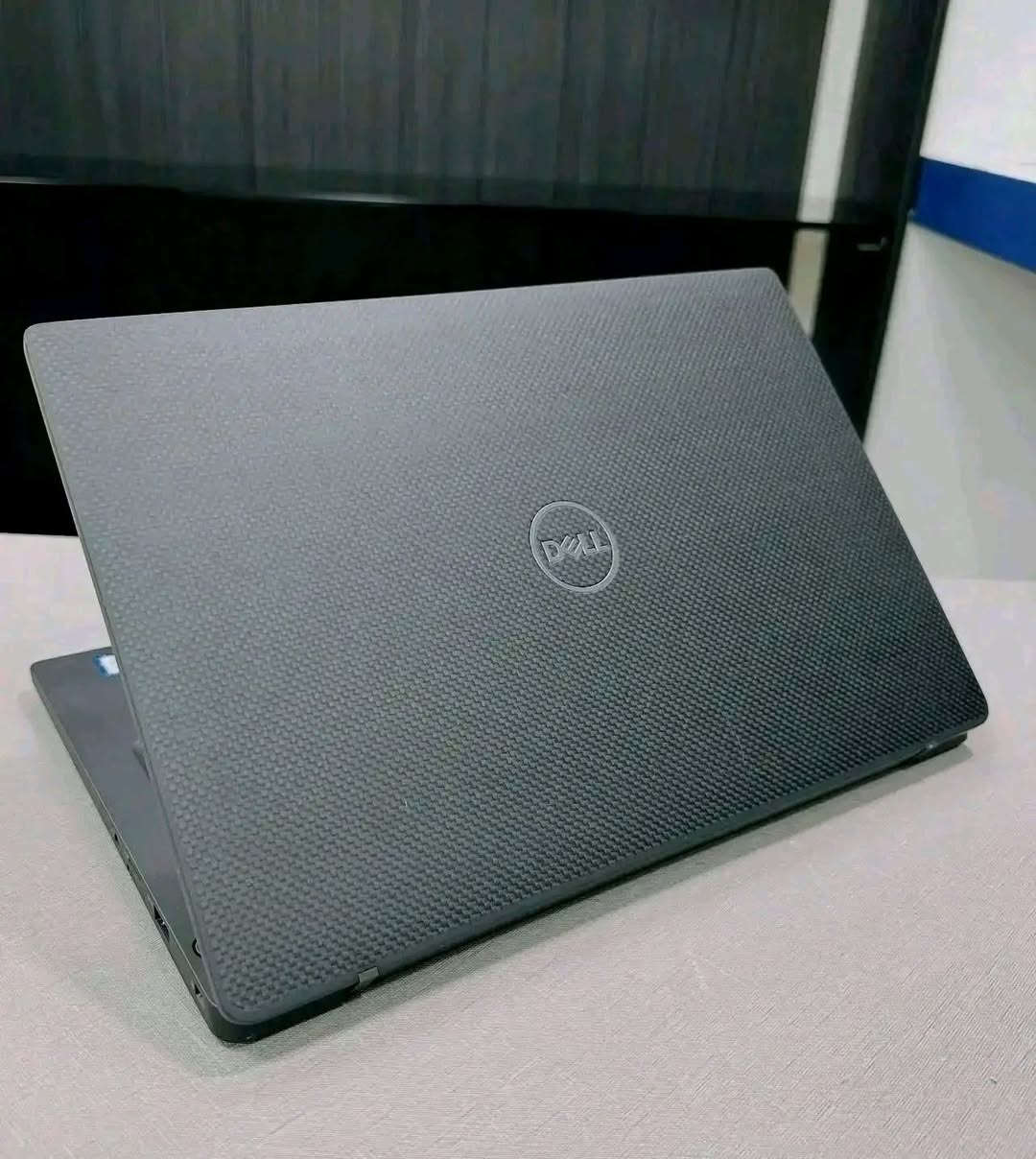 لابتوب Dell core i7  سوبر سلم شاشه لمس  الجيل الثامن للبيع
المعالج core i7 الجيل الثامن
رام 8 كيكا DDR4
هارد 256 كيكا SSD
كرت الشاشه Intel UHD حجم 4 كيكا
الشاشه حجم 14 انج ضد التوهج  دقة FHD لمس ١٠ اصابع
باتري ليثيوم 6 خلايا  شحن سريع 65 واط والباطرية ممتازة 
كامره دقة hd تحتوي قفل فتح وغلق الكامره
 منفذ تايب سي و رام  وhdmi وسيم كرت وباقي المنافذ   الحاسبه كلش نضيفه وحلوه
السعر 350 النجف, العراق


**إذا كنت صاحب هذا الإعلان وتريد حذفه لأي سبب، رجاءا أرسل رسالة إلى الدعم الفني**