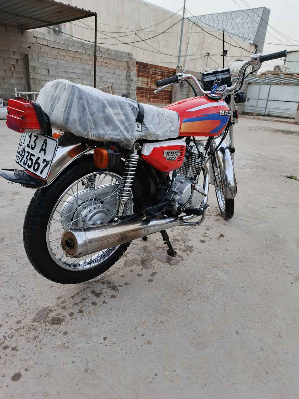 دراجة نامة شلامجة موديل 21 رقم وسنوية دراجة المحرك كفالة ما مفتوح برغي منهة مكانهة العماره الدراجة حالين مجيسهة وضامهة بل بيت وما متعوبة من المدرسة للبيت اي ستفسار هاذ رقمي *********** بي واتساب
