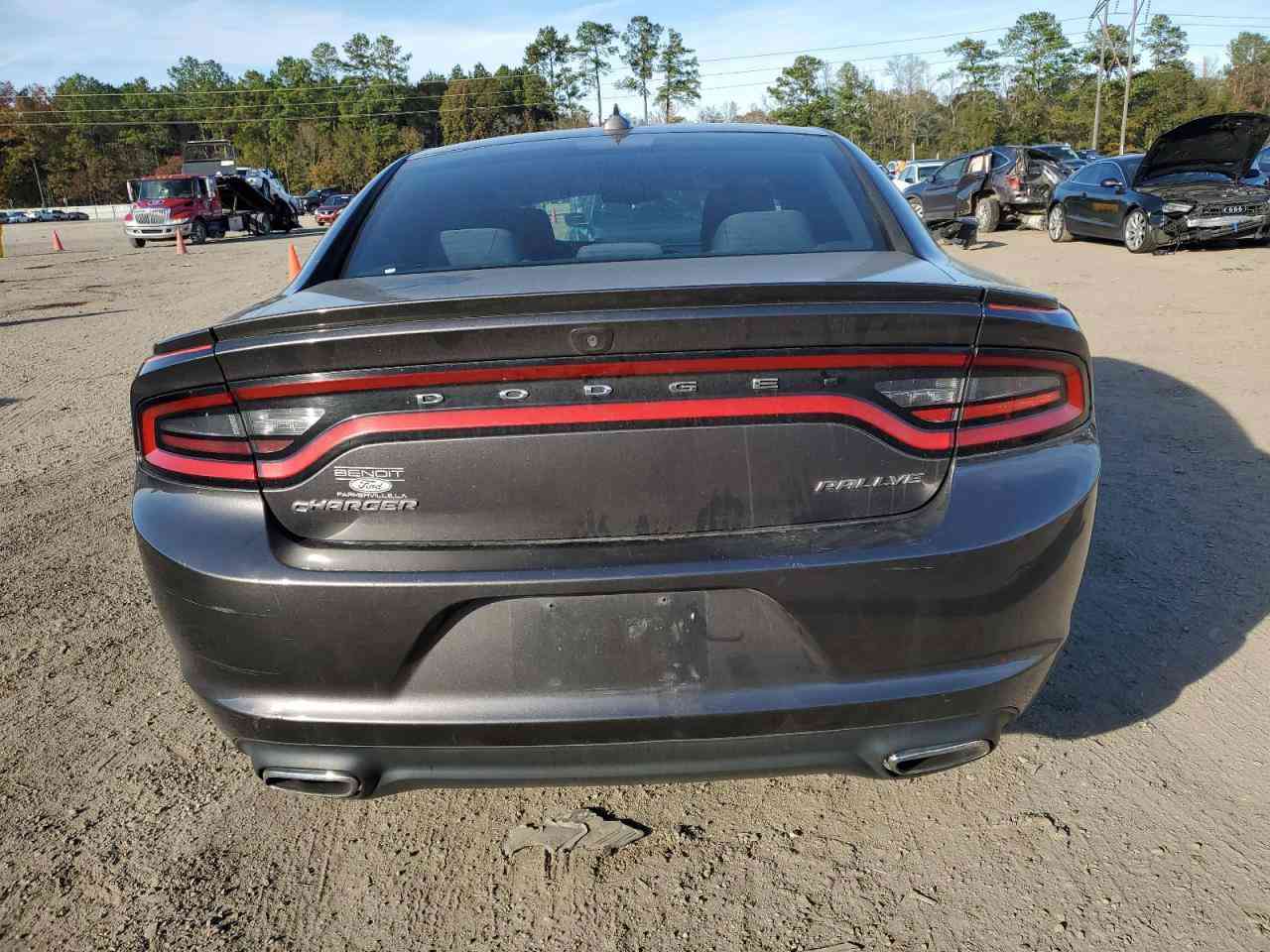 جالجر موديل 15 مرمزه 23 سياره كلين اجه بيها باب مبدل بمريكا فئتها رالي رقم كربلاء بسمي سعر 185 مع المجال  رقم الهاتف ***********
