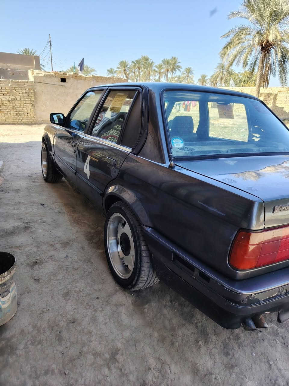 سلام عليكم
بيئم زعره حجم 320  محرك سته سلندر مفتوح رقم بغداد الماني مداور شوكت ماتريد  ويل رياضي  شاشه كبيره  لايت زنون  سياره على البلاد العنوان بابل قضاء الكفل السعر 50  رقم الهاتف ***********
