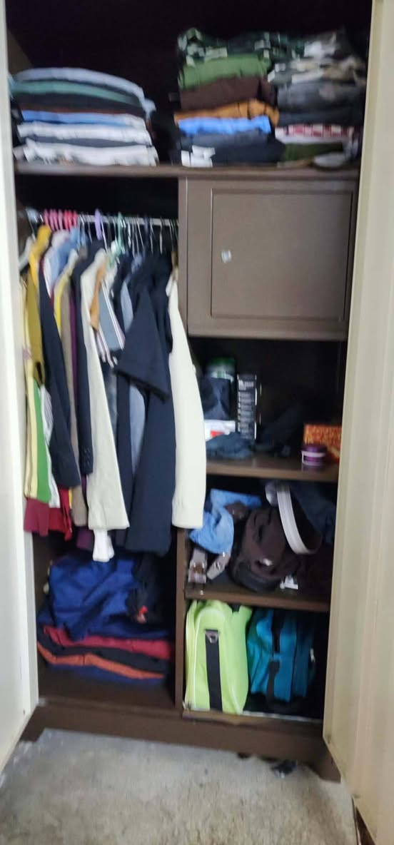 يـــْْْــالــــلـــۿ يــــارزاق 🤍
الــْْبــيــع الــْْسـريـــع 🤍✨
كلشي يتوفر لدينا وابأنسب الاسعار تابع الصفحه 👈🤍
الي عنده غراض يدزهن خـْْاص ابيـــْْعهــْن الــْْه 😌✌️💛 ✅ لوكر حديد متين ومقاوم شخط مابي
✅ تصميم عملي: مساحة تعليق + أرفف تخزين
✅ قاصة داخلية بقفل مفتاح لحفظ الأغراض الثمينة
شد وفل مثل الغرف 🌸🤍
عنوان كركوك حزيران 🤍 🌸


**إذا كنت صاحب هذا الإعلان وتريد حذفه لأي سبب، رجاءا أرسل رسالة إلى الدعم الفني**