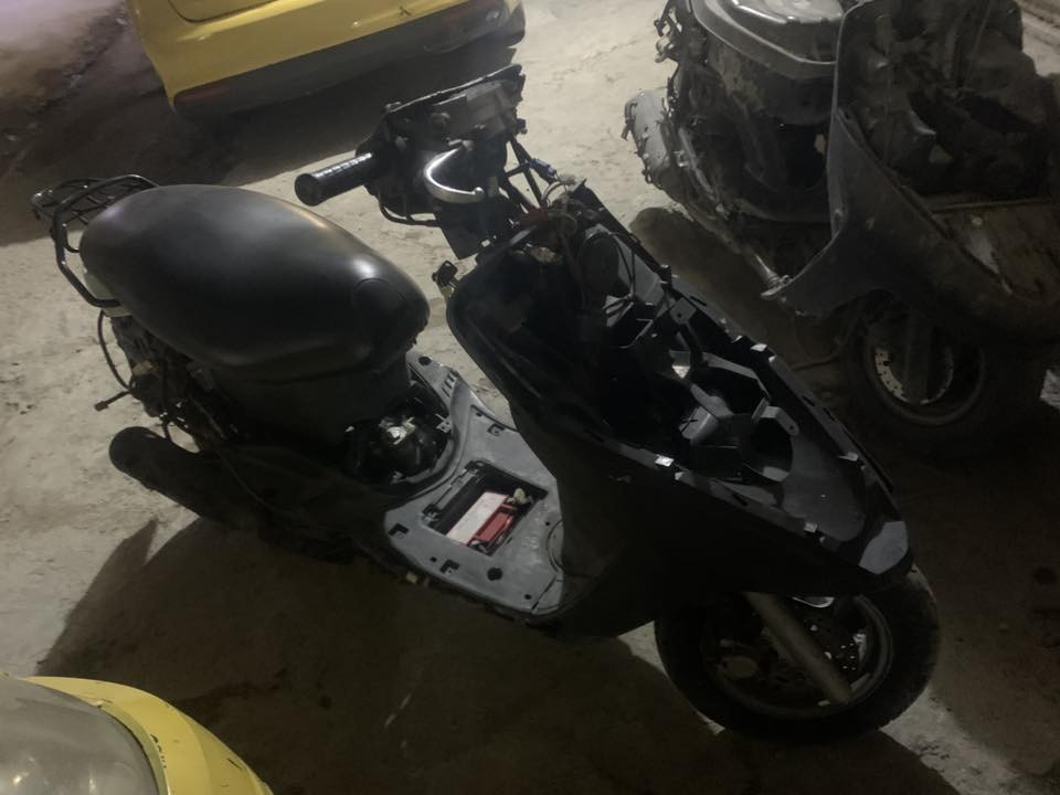 السلام عليكم للبيع دراجة اكزز تريت نوزل محرك بجيس صوت ناعم كهربائيات كامله لا تنقيص ولاتبخير نقص كفرات سعر 400وبيه مجال رقمي *********** عنواني بغداد الحريه
