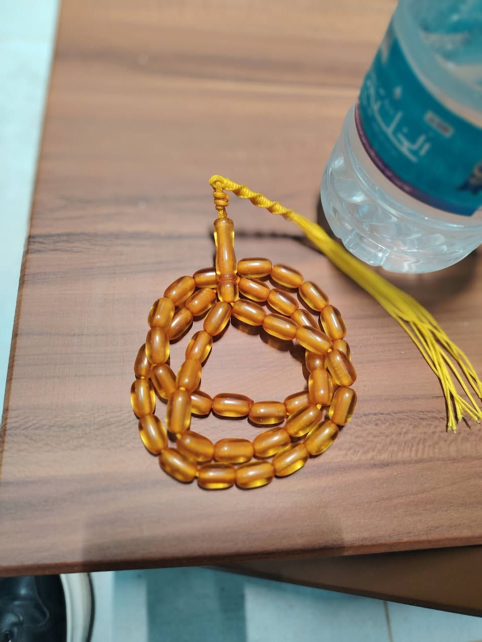 سلام عليكم
سبحه سندلوس المانيه جراخه بيت عنوز 
سبحه قديمه مشروط 
العدد الحبات 43حبايه سبحه نضيفه شرط العطاب 
البيع فقط 
مكان الشطره تفاصيل خاص  ***********
