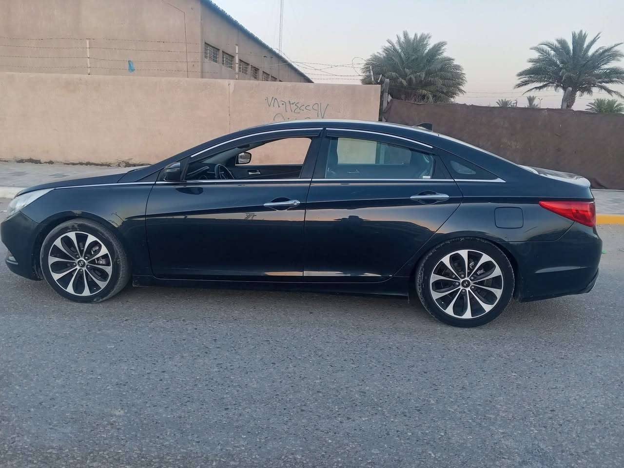 السلام عليكم ورحمه الله وبركاته 
ببع مستعجل جوه سوكها 79.  سوناتا موديل 11 وارد امريكي محرك 2400 ليبل واحد بدون تبديل بدون دواخل قطعتين صبغ بمكانهن وبارد بلبنيد السونار والتفاصيل داخل الفيديو جاهزه من كلشي رقم شمالي الجديد بسمي تحويل مباشر مكاني بابل النيل الخط السريع ***********
ملاحظه تفحص وين يعجبك وتأخذ سونار اي شي  مختلف اني مسؤول
