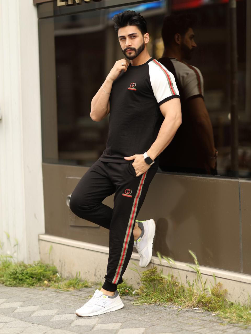 الجودة عنواننا 🇮🇶🇮🇶✌️

أجمل موديلات العيد 🌙💖🔴

توفر تراك رجالي شبابي ماركة Gucci ❤️

تراك صيفي ماستر كوالتي عالي جدآ خامة القماش فانيلة قطن بارد الأصلي ممتاز تركي 🇹🇷🇹🇷 الأصلي من أفضل أنواع الخامات غسل ولبس درجة أولى💯💯

القياسات : .M.L.XL.XXL.XXXL. قالب ستندر ✔️
 
🚘يوجد خدمة توصيل لجميع محافظات العراق ٤ الاف🚘


**إذا كنت صاحب هذا الإعلان وتريد حذفه لأي سبب، رجاءا أرسل رسالة إلى الدعم الفني**