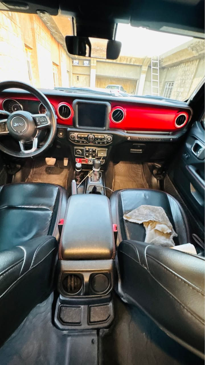 Jeep Rubion 6pston
Klin
Ful mwasafat
Be boyax
Raqam arbil أربيل, العراق


**إذا كنت صاحب هذا الإعلان وتريد حذفه لأي سبب، رجاءا أرسل رسالة إلى الدعم الفني**