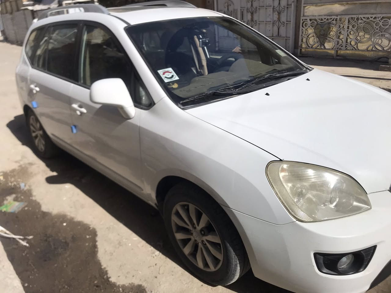 سلام عليكم للبيع كيا كارنز خليجي 2012 رقم بغداد  (د) تحكم ستيرن فتحه سبعة راكب سعر 133 بيها مجال سيارة موجود بغداد لاتصال ***********
