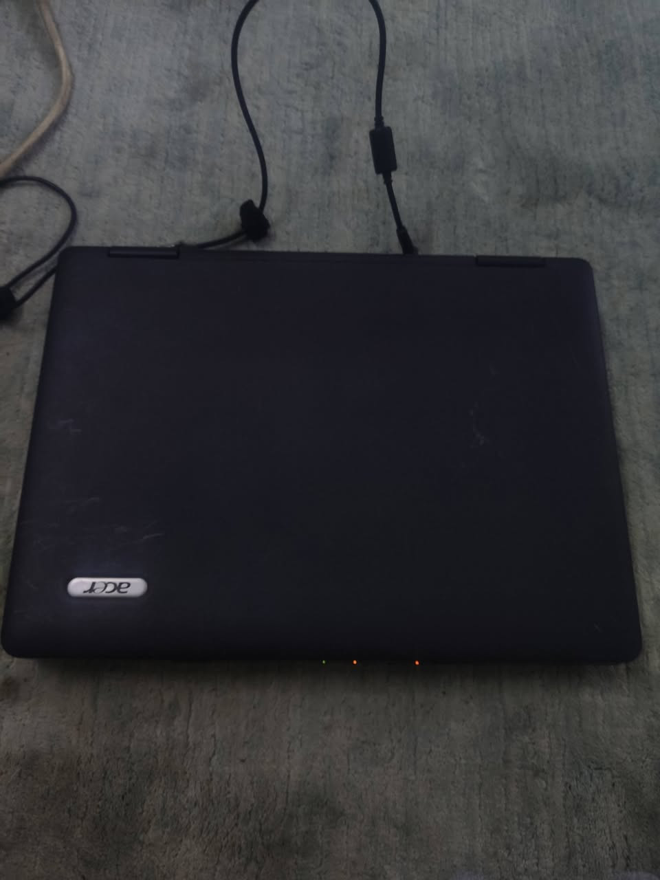 السلام عليكم شباب لابتوب ايسر  ويندوز 7 الابتوب مناقصة شي  شاحنة أو بنكة وياه هم أو جنطة او ماوس  السعر 65وبي مجال 
للتواصل ***********
