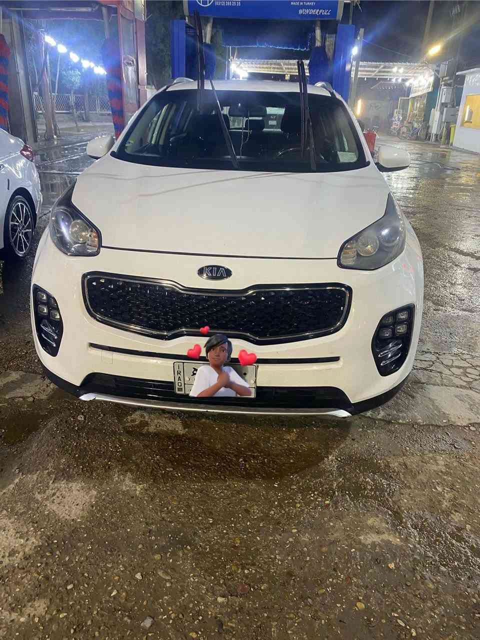 سلام عليكم
كيا سبورتج 2017
وراد امريكي 
تخم تاير حداديه
لد نهاري 
شاشه 
تحكم سترين كامره خلفيه
الاستفسار الاتصال ***********
