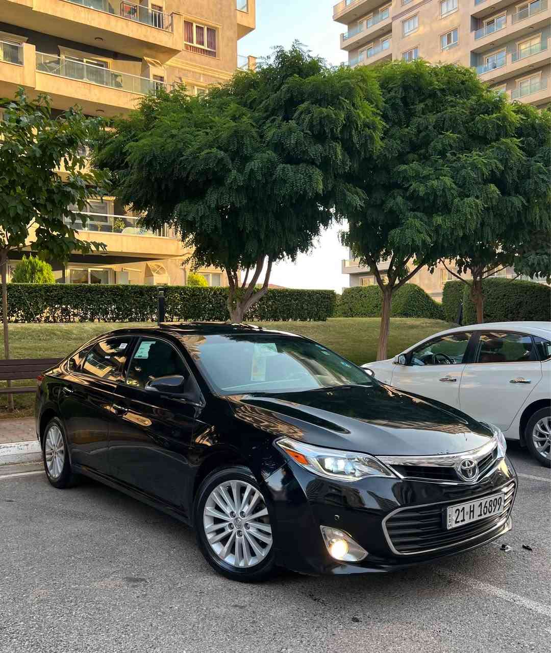 ﷽
‏TOYOTA AVALON 2013 LIMITED
▫️تۆيۆتا ئه ڤەلۆن مودێل 2013       
▫️گێڕ و مه كينه ى به شه رت نه كراوەتەوە نەشگۆڕاوە لۆکە  📦
دیجیتاڵی بەیانیان بە شەرت 
▫️2دەرگای بۆیاخە لەسەر ساخی بەبێ ناو گرتن بەس پەمپە بەشەرت بێ ئێرباگ
🔹زۆر جوان ماوه ته وه و نمونه يه له جوانيدا📦 
🔹مواسفات خليجى 2 حاسەی برێم
( به سمه - سلايت - پەردە -ناو زه رد - كوشن جلد - كوشن سارد و گەرم- كوشن خزن - تبريد مركزي - حاسە - eco .normal.sport -پەردە - تحديد سورعه - زينون - زؤر مواسفاتى تر )
▫️چوار تايەی Toyo  لۆكى بيلادى بۆ به ستراوه
🔹كامل سێر ڤزى بؤ كراوه و يه ك دينار مه سرەفى نييه
🔹سه نه وى تا 2030  تازه يه به ناوى خۆمە
🔹ته حويل و غه رامه به شه رت
🔹(( گير و مه كينه و كاره باى و هه موو گيانى به شه رت )

شوێن: سليماني

سعر💵:172 
ژمارەی خاوەنی☎️:*********** السليمانية, العراق
