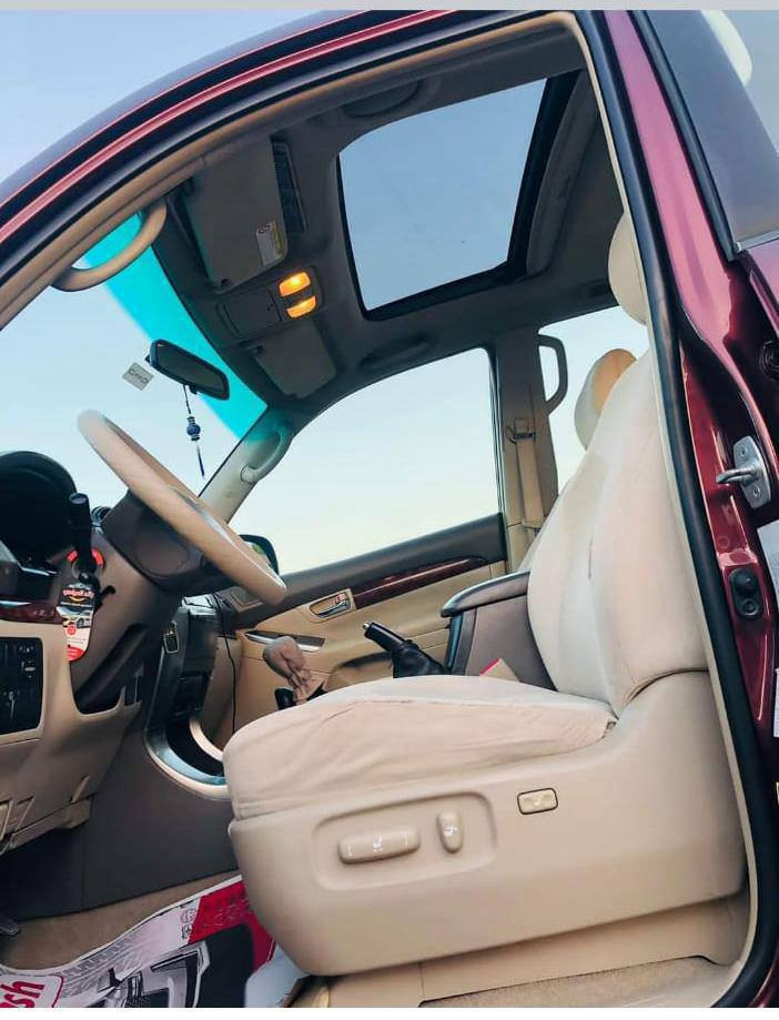 السلام عليكم برادو مديل 2007خليجي مكفوله من صبغ وضربه 6سلندر موصفات كويتي فتحه 7راكب تبريد 3 قطع داخل جلد كشنات تبريد تئدفه مكينه كير حداديه تخم تاير شاشه كامره تحكم ستيرن مثبت سرعه فور ويل دفع رباعي سياره جاهزه وعلى وضع شركه مكان السياره كربلاء ‏‪***********‬‏
