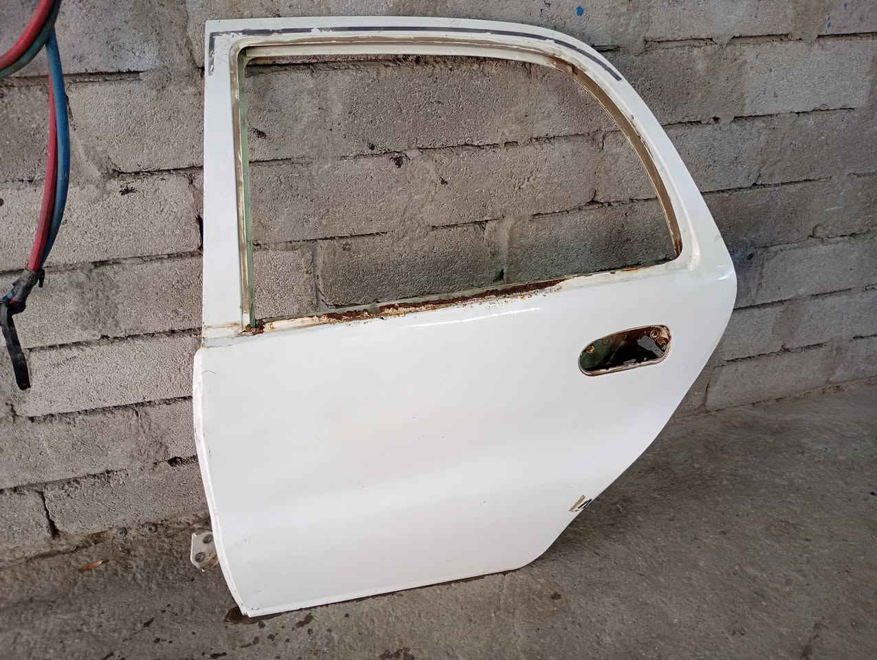 باب ck خلف السائق للبيع بي معجون مثل ما موضح بلصورة ومطوز فقط مع القلابات مالتو
قيم واخذ  اتصل ***********
