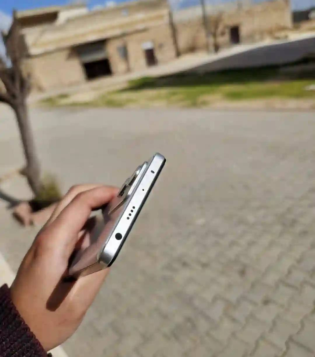 ريدمي نوت 12 برو بلس 5جي
note, 12 pro plus 5G

ذاكره 256.... نسخه عالميه 

نظيف جدا جدا جدا جدا... 

كاميرا 200 mp
شحن بقدرة 120 واط 
225 الف دينار..... واذا اكو مراوس 
عنواني بغداد ناحيه الوحده قرب مجمع بسمايه


**إذا كنت صاحب هذا الإعلان وتريد حذفه لأي سبب، رجاءا أرسل رسالة إلى الدعم الفني**