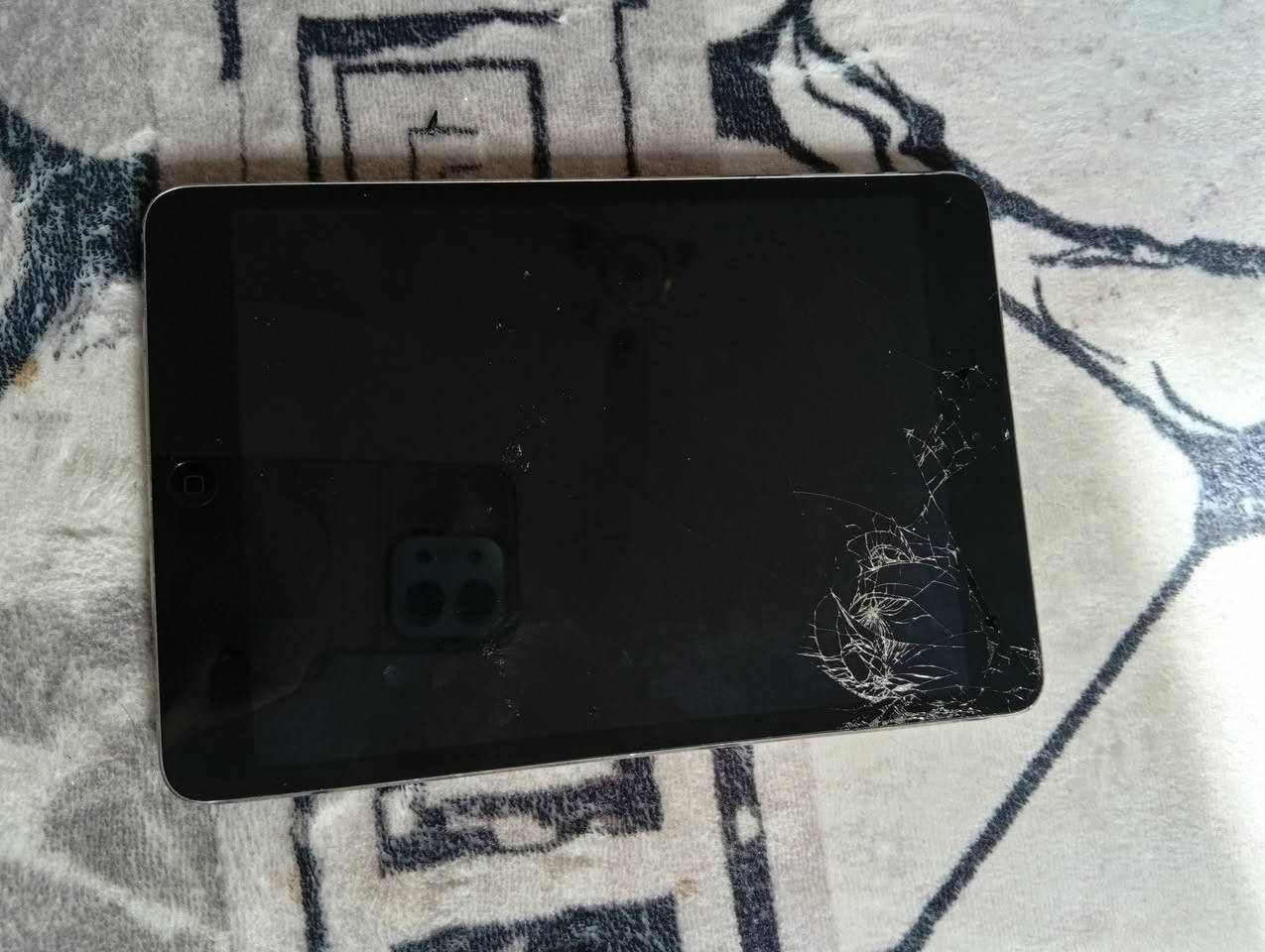 سلام عليكم ايبادات 9البيع السعر 135ثنينهن مكاني نجف الاشرف قريه الغدير الاستفسار ***********
