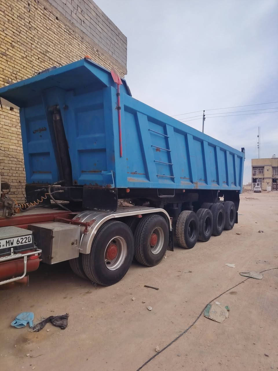 عربانه علم للبيع 2007 مكفوله المكان كربلاء السعر ٢٠٠     ***********
