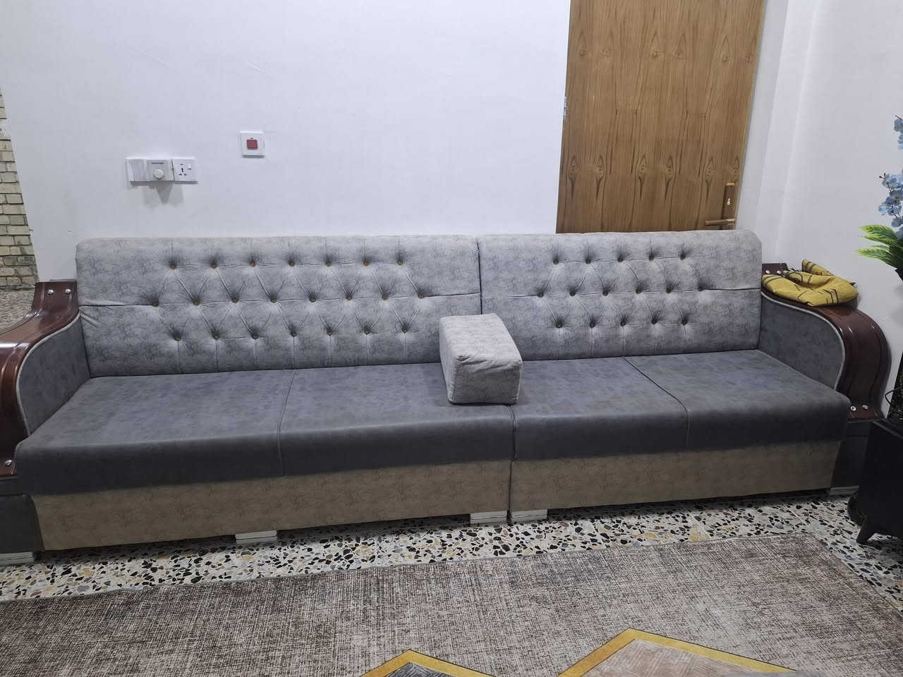 ديوانيه تسكام ١١ متر
مكاني شعله 
متواجد واتساب ***********
قفله مليون 
بعد قطعه مامصوره زاويه
