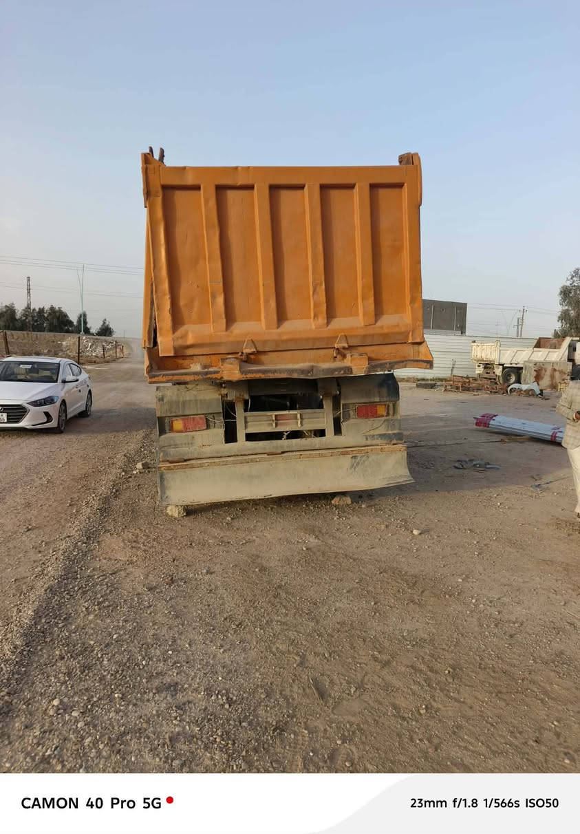 عربانه كلاب لبيع  مجموعه 14 دناكير 14 الكرسي 16 مكلوبه كلبتها خفيفه لويه بشاصي بس البدي جديد شاصيها جديد بس فركه شويه ذرعتها 33 متر السعر 40 وبيها مجال لشراي مكان العربانه رمادي خمسه كيلوه لتصال عل رقم 📱 مكلف بنشر ‏‪***********‬‏
