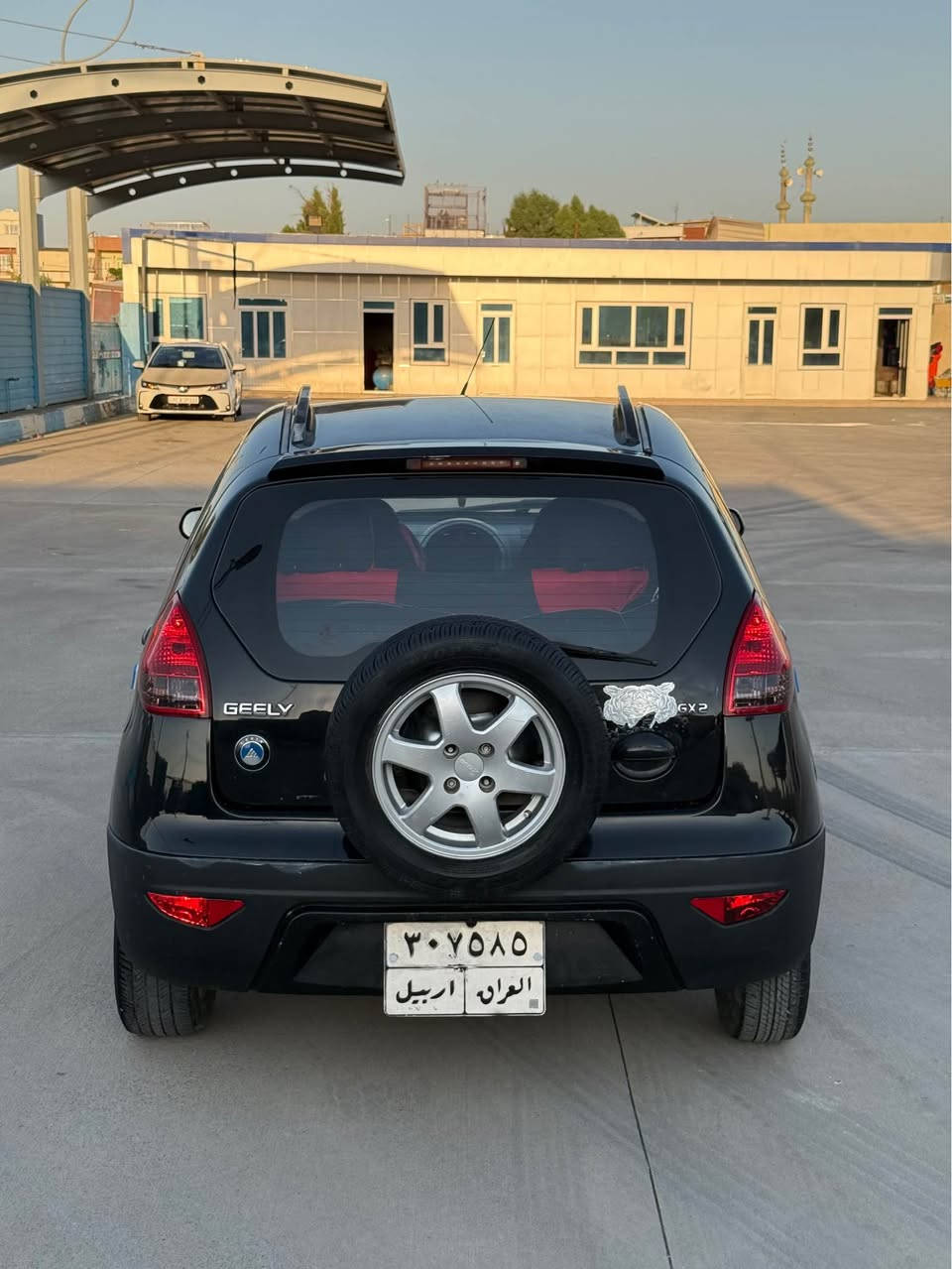 واتس ئاپی لەسەرە (***********)
 
GEELY PANDA 🐼 2013
حجم گەورە 

(گێڕ تۆماتیک )

نرخی 46 وەرەقە
 4 وەرەقە غرامەی لەسەرە دەیگەڕێنمەوە 

تەبریت و مەکینە و گێڕی بە شەرتە 

سەیارەکە سێ پارچەی  سبوخە 
دەعمی قورسی نیە 

چوار تایەی تازەی لەسەرە 

سەیارەکە زۆر جوانە و یەک دینار مەسروفی تێدا نیە هەموو گیانی بە شەرت فەحس 

سعری ٤٦ وەرەقە 

سەیارەکە لە هەولێرە
*********** Singapore
