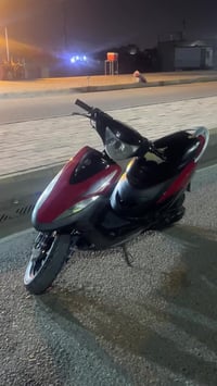 دراجه ماكس للبيع  دراجه نضيفه وكفرات مختمه ختم واحد لون رصاصي دراجه نض...