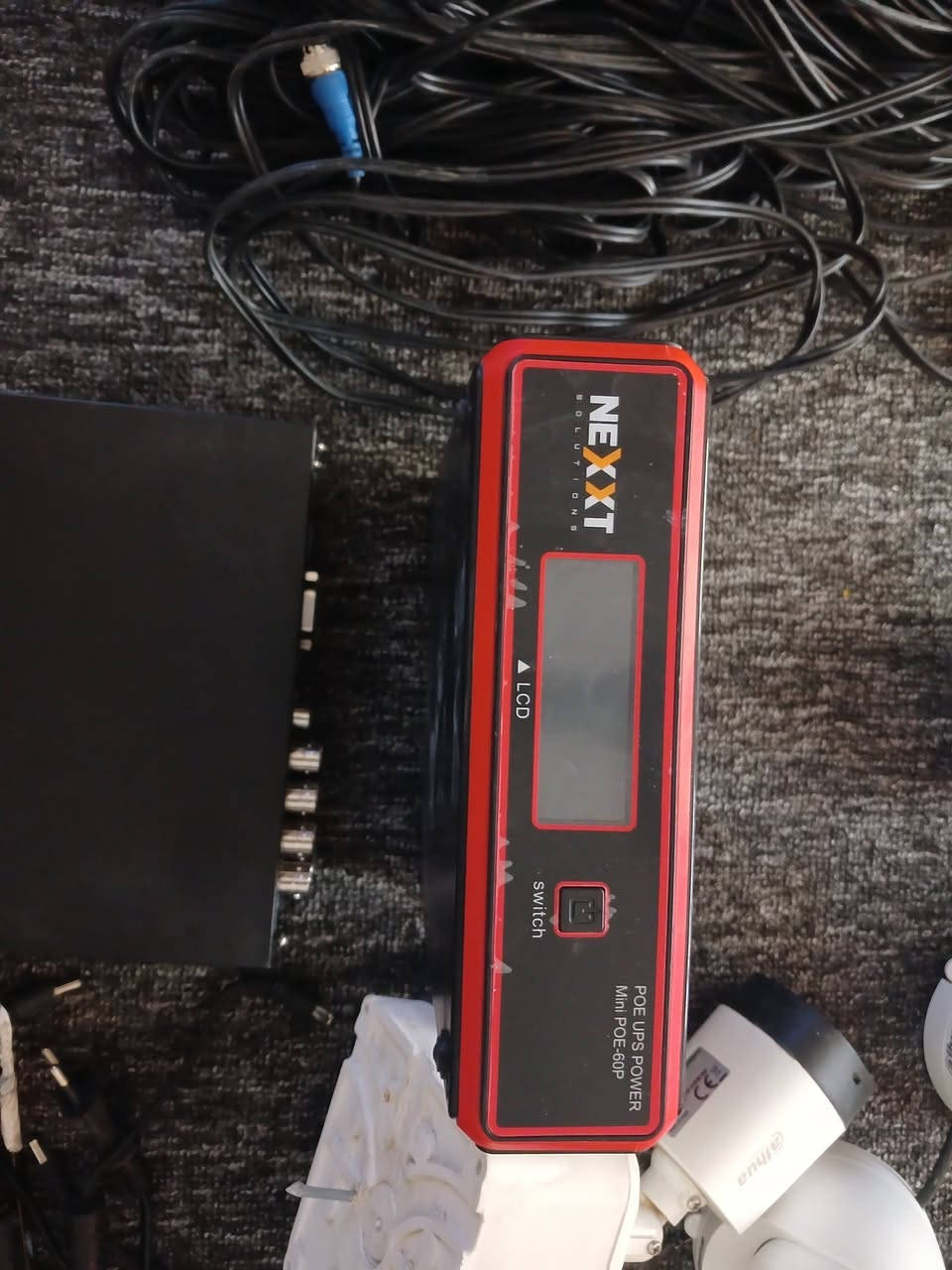 كامرات مراقبة دهوا صورة وصوت اصلية ديفي ار ٨ مدخل وهاد ٥٠٠ مع يوبي اس ١٢ ساعة جدد مستخدمات شهر  السعر ٢٠٠
***********
