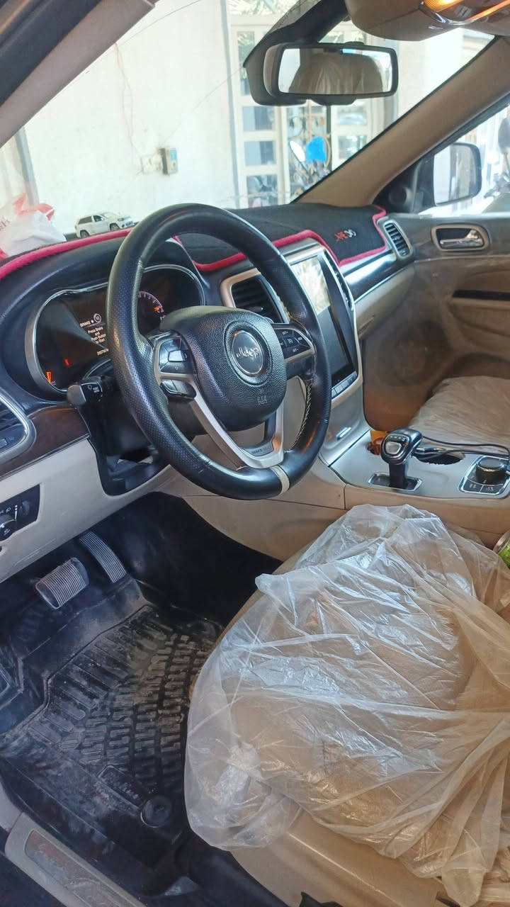 جيب مديل 14 مكفوله من كلشي مابيهه ينغص وبسمي سياره تشغيل عن بعد تحكم ستيرن تثبيت سرعه جنطه كهربا كشانه كهربائية شاشه كبيره حساسات خلفيه سعر 180 وبيهه مجال سياره كامله من كلشي سياره وارد مريكي مكاني بغداد تاجي ***********
